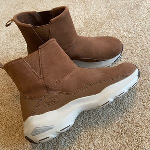 NWOT BROWN SKECHERS BOOTS
